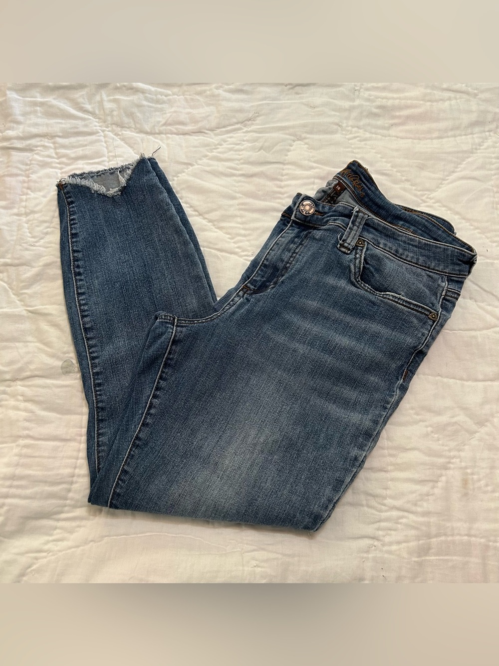 KUT From The Kloth Jeans Womens 14 Blue Carlo Ankle Skinny Raw Hem Shark Bite